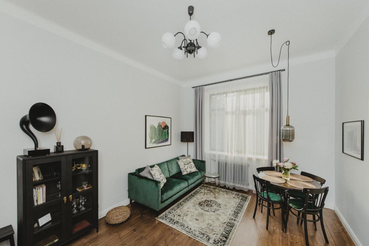Cozy Apartment Near Zalgirio Arena By Urban Rent Каунас Екстер'єр фото